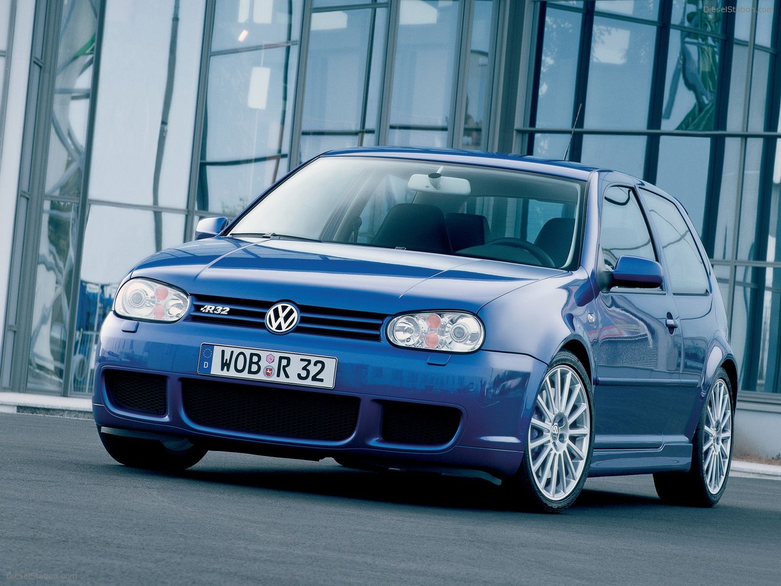 Volkswagen Golf IV R32